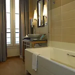 Windsor Opera Hotel