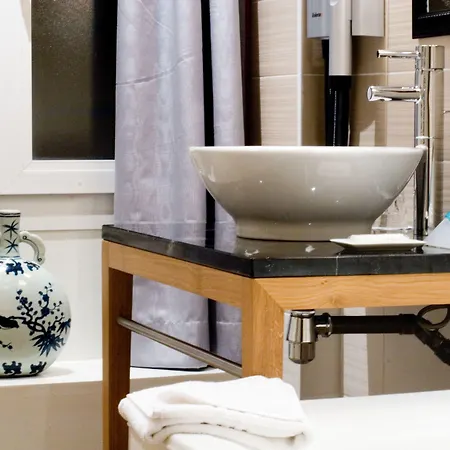 Windsor Opera Hotel 4*