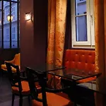 Windsor Opera Hotel