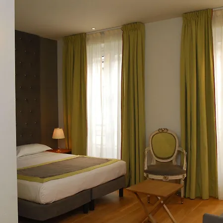 Windsor Opera Hotel