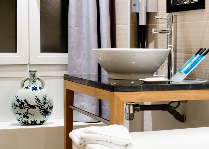 Windsor Opera מלון 4*