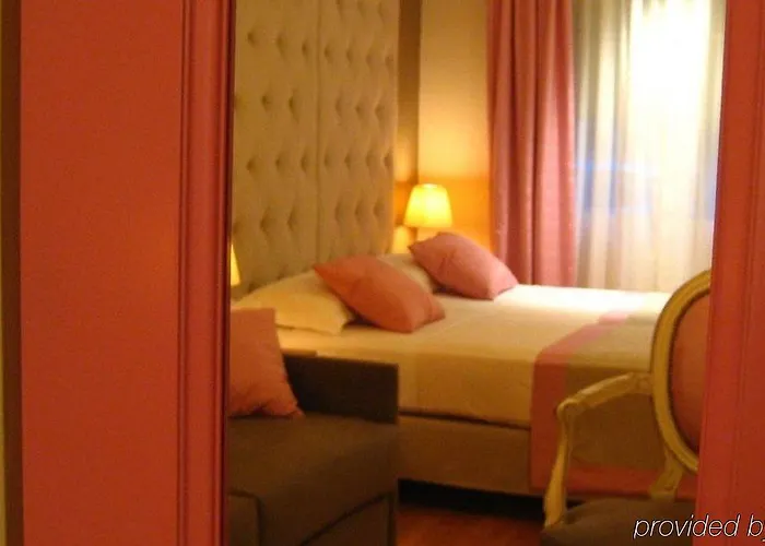 Windsor Opera פריז