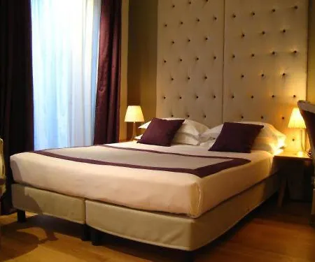 Windsor Opera Hotel