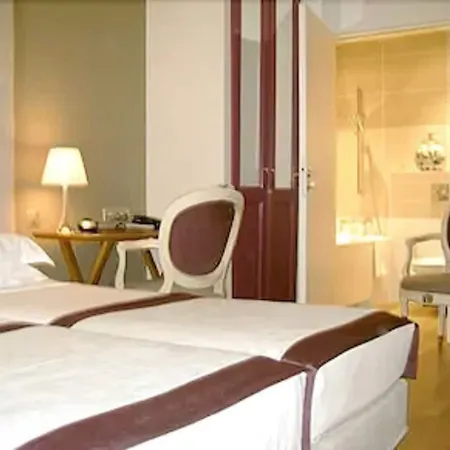 Windsor Opera Hotel