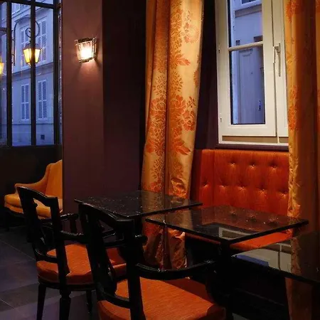 Windsor Opera Hotel